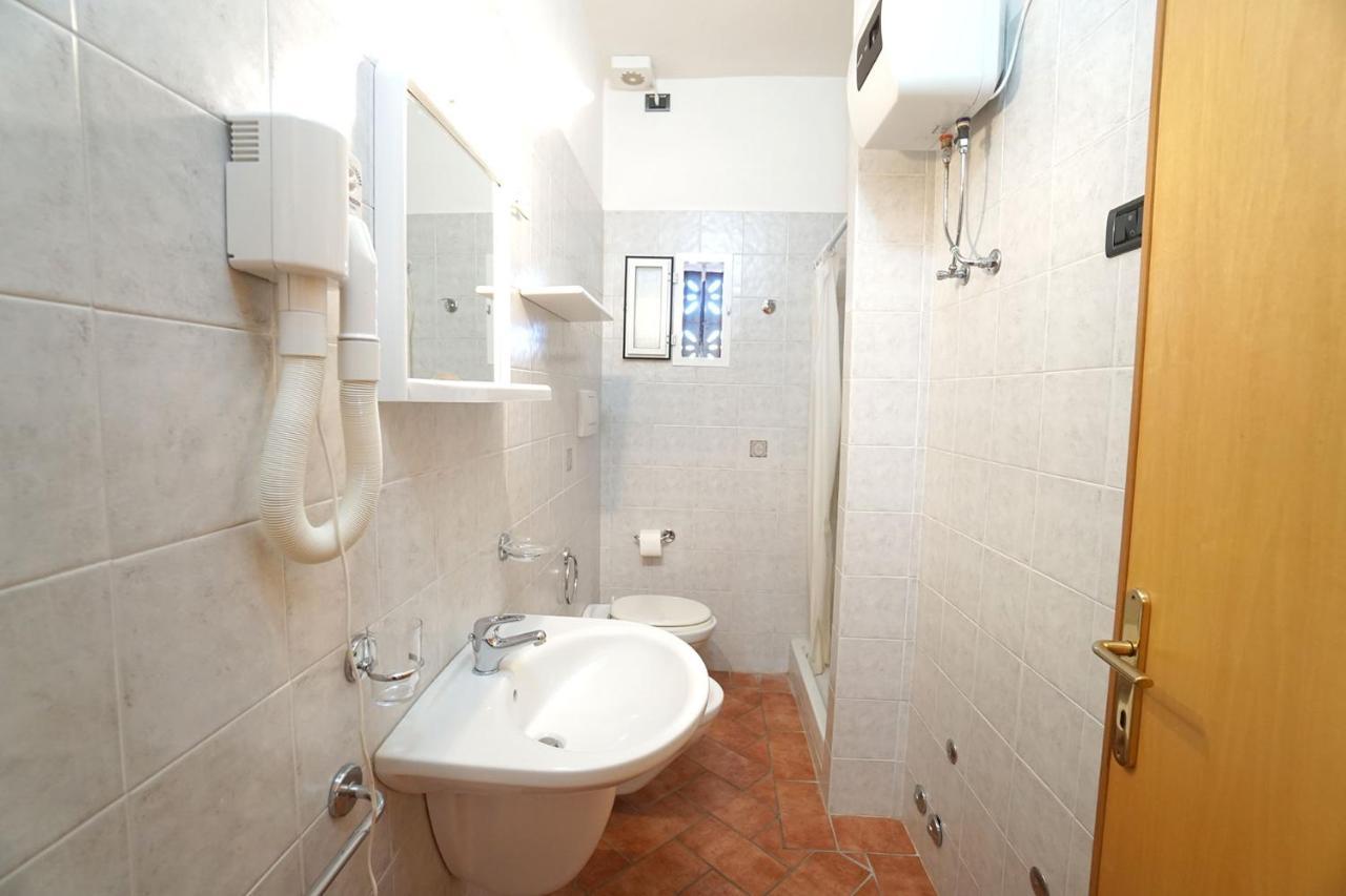 רוזיניאנו מריטימו Agriturismo L'Acquabona מראה חיצוני תמונה